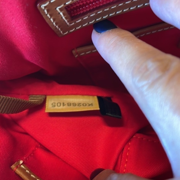 Dooney & Bourke Fuchsia Striped Domed Coated Canvas Zip Satchel Bag. P40/A1676 - Picture 12 of 12